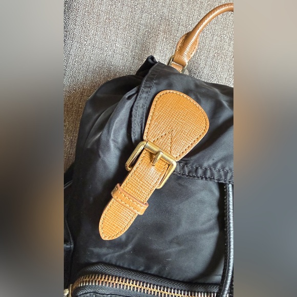 Authentic Burberry backpack - Picture 2 of 15